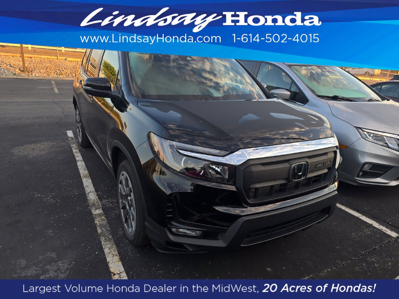 Used 2024 Honda Passport EX-L image 3