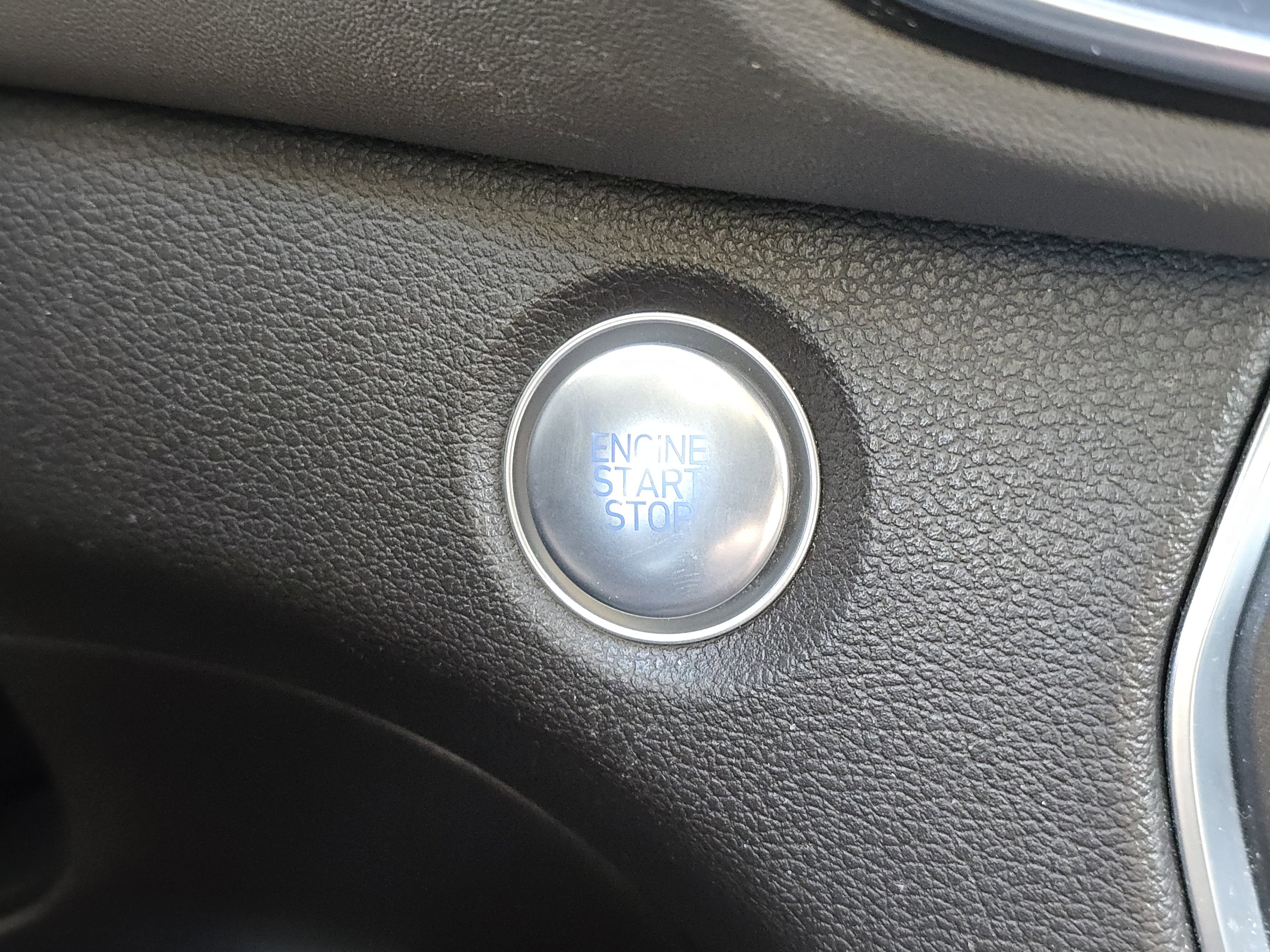 Used 2020 Hyundai Santa Fe SEL image 23