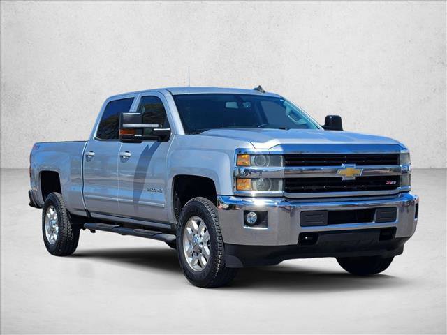 Used 2015 Chevrolet Silverado 2500 LT w/ LT Convenience Package AWD/4WD image 3