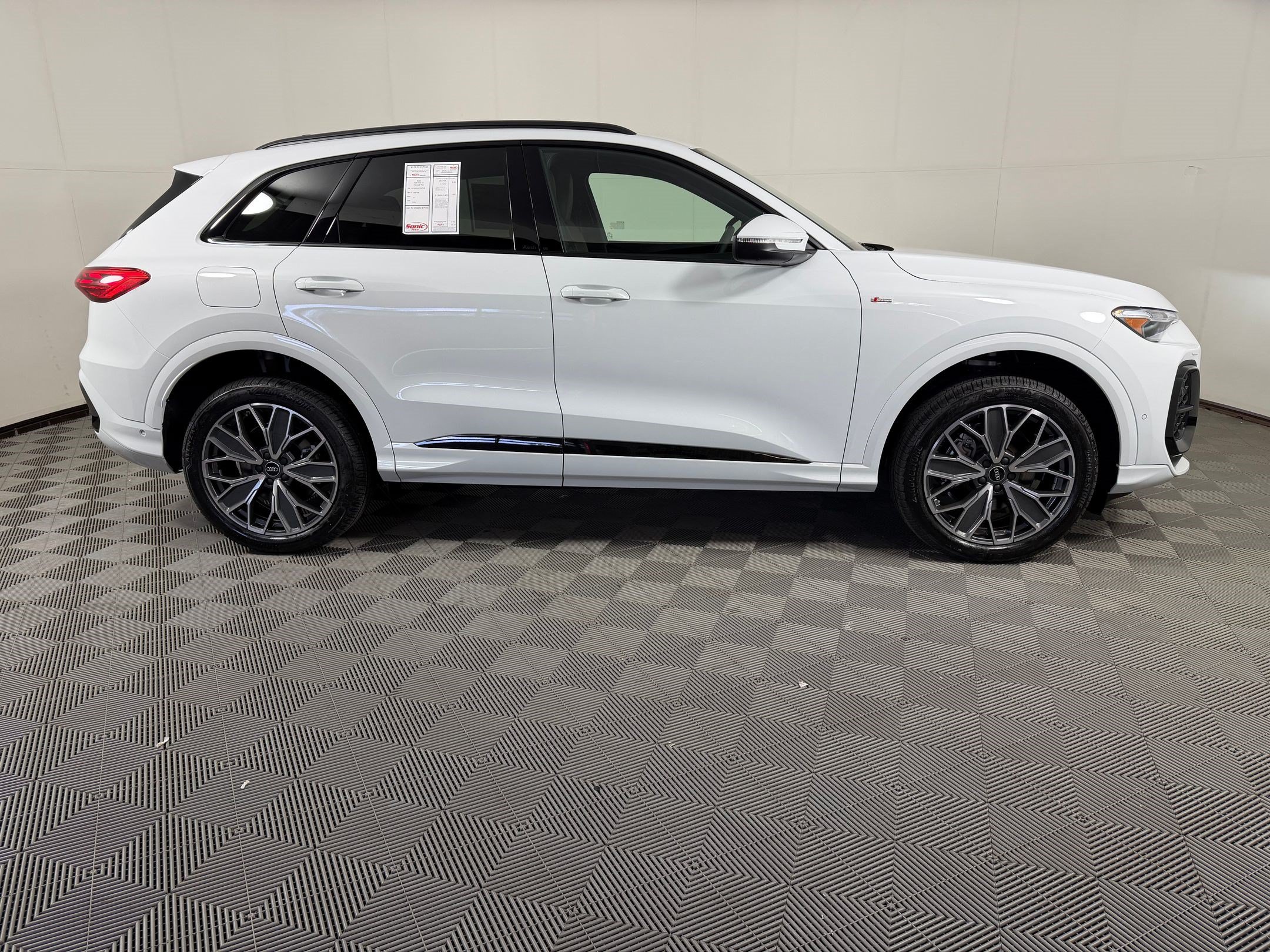 New 2026 Audi Q5 Premium AWD/4WD image 8