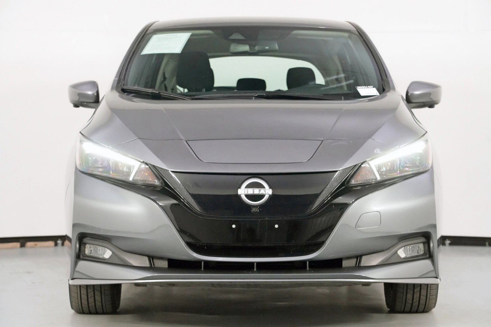 Used 2025 Nissan Leaf SV Plus image 6
