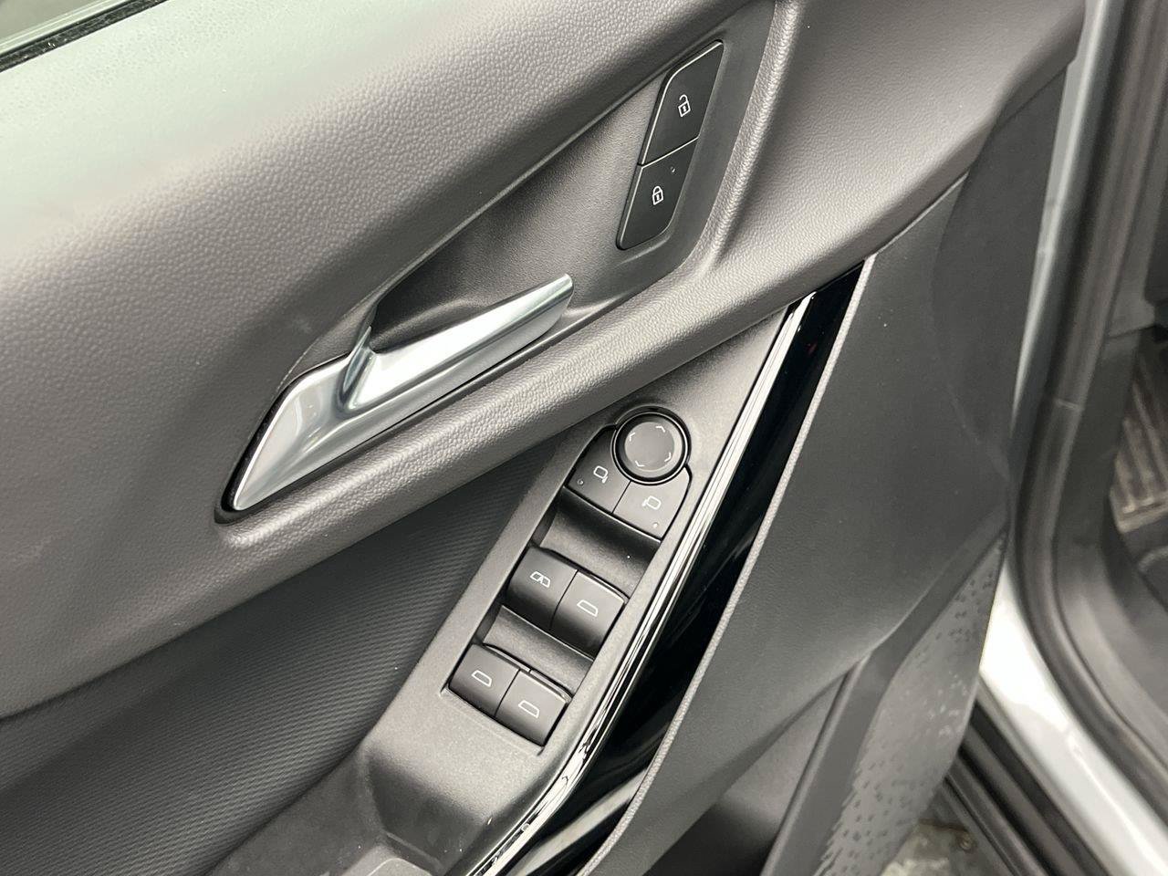 Certified 2026 Chevrolet Equinox LT AWD/4WD image 7
