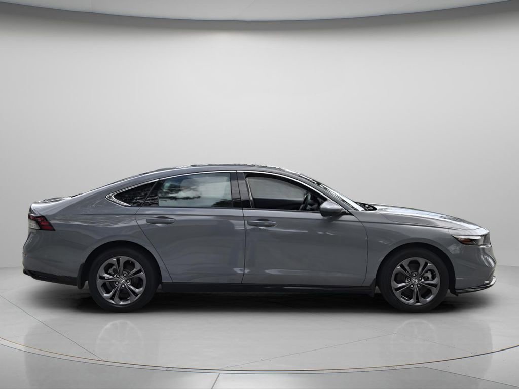 Certified 2024 Honda Accord EX-L image 3