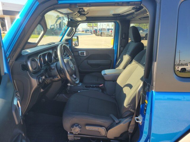 Used 2021 Jeep Wrangler Sport image 10