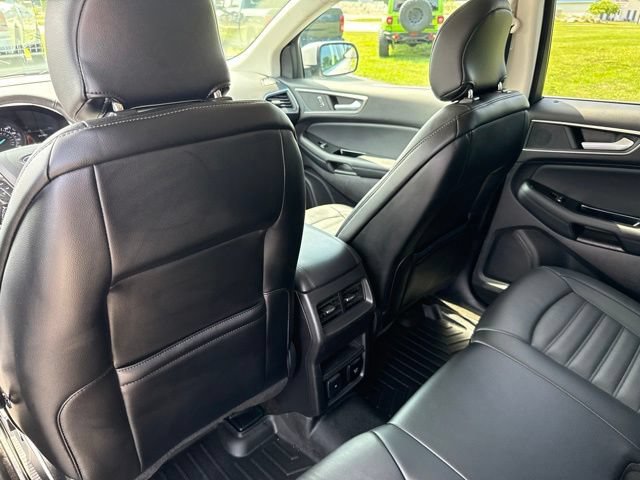 Used 2018 Ford Edge SEL w/ Equipment Group 201A FWD image 38