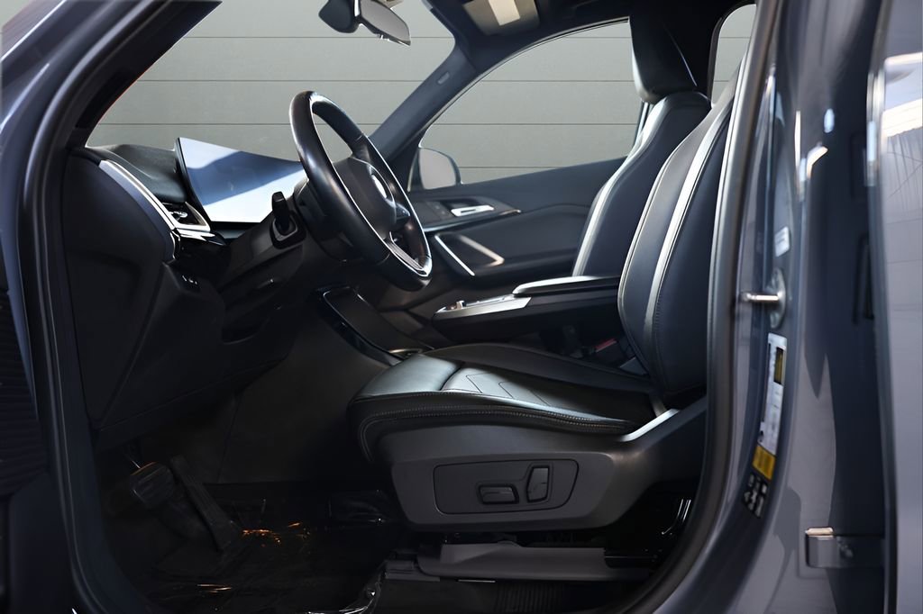 Used 2023 BMW X1 xDrive28i w/ Convenience Package image 28