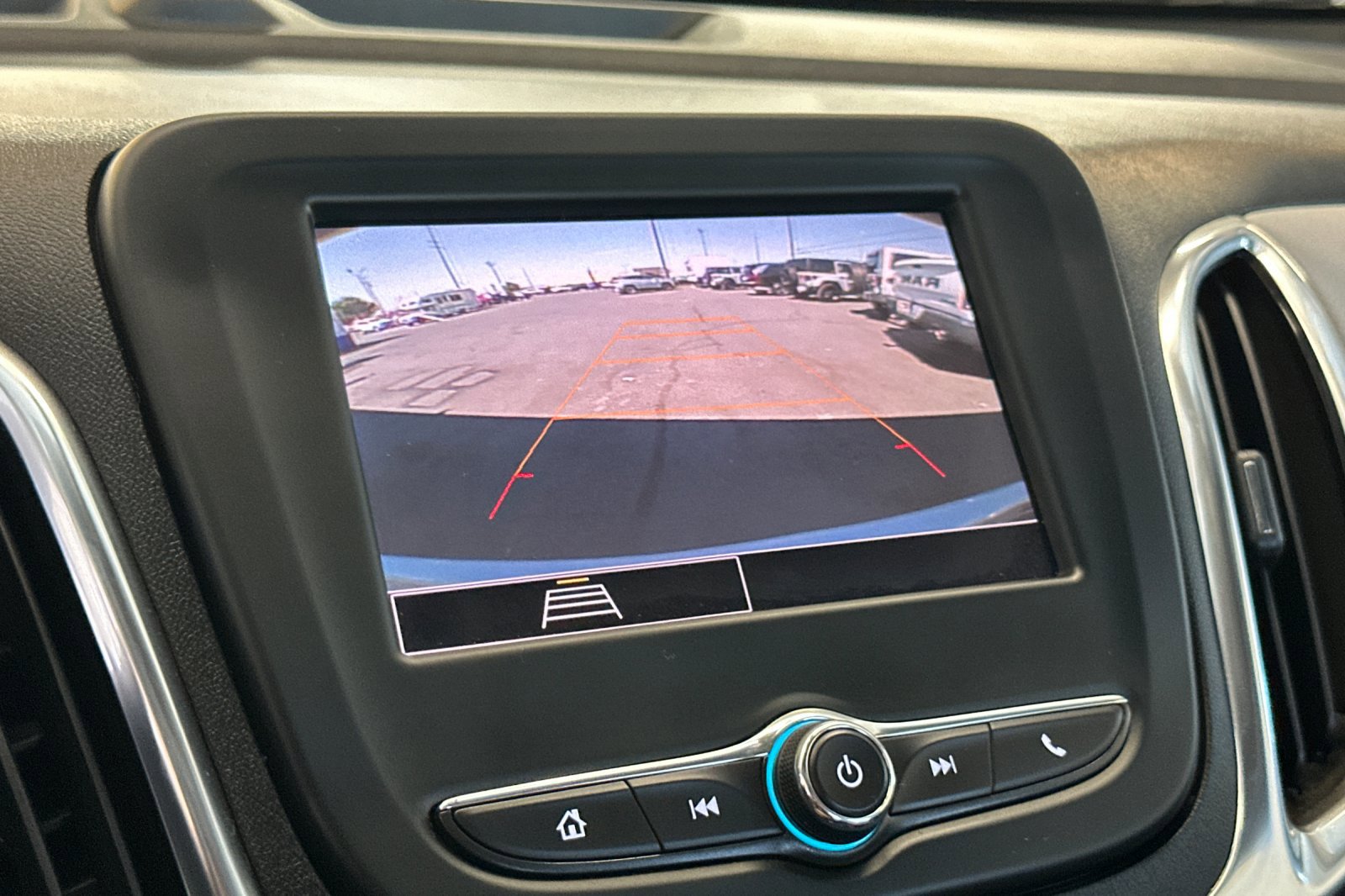 Used 2023 Chevrolet Equinox LT image 20