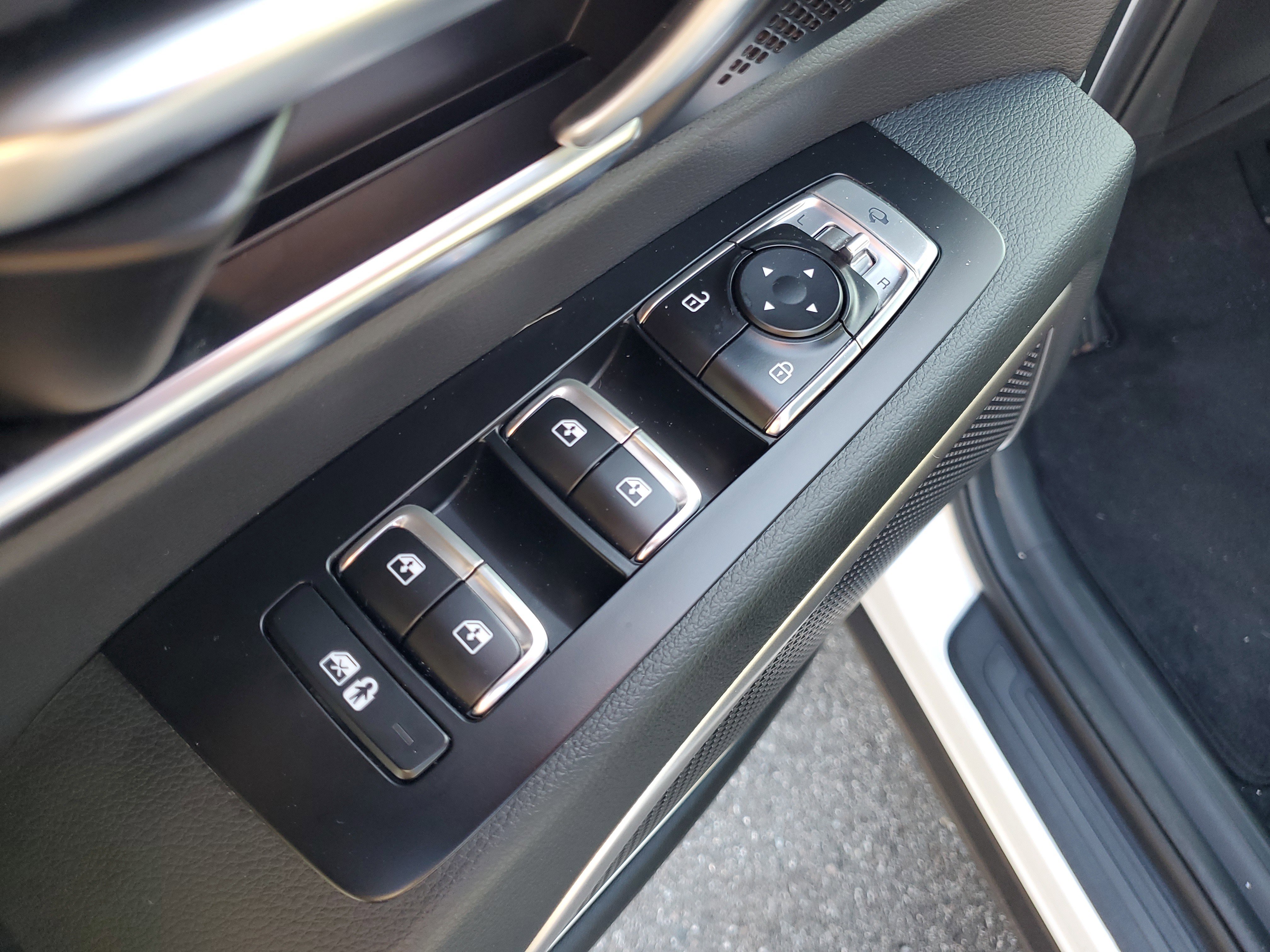 Certified 2025 Kia Telluride AWD image 21