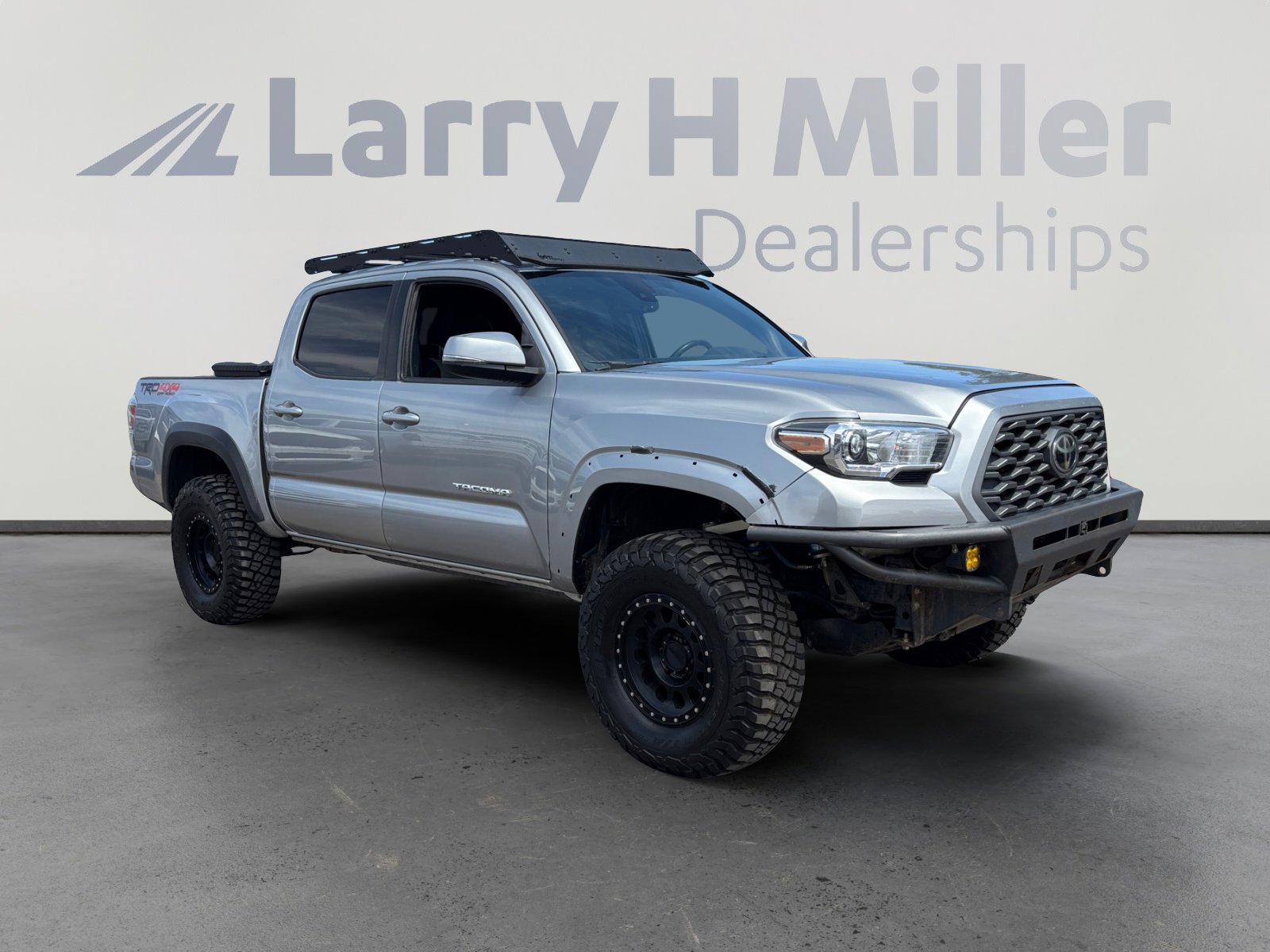 Used 2020 Toyota Tacoma TRD Off-Road w/ Technology Package image 6