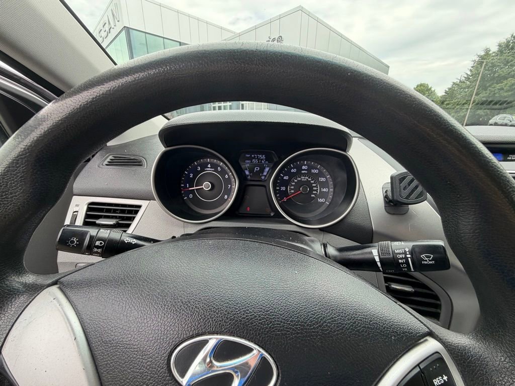 Used 2011 Hyundai Elantra GLS FWD image 10