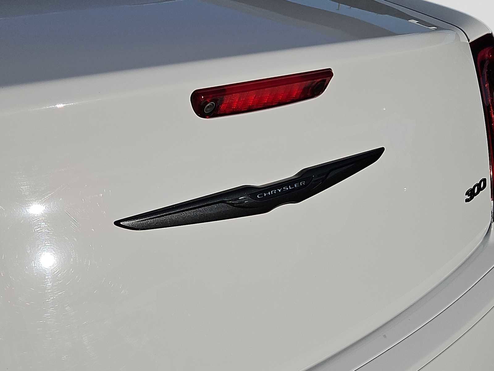 Used 2022 Chrysler 300 Touring L image 11