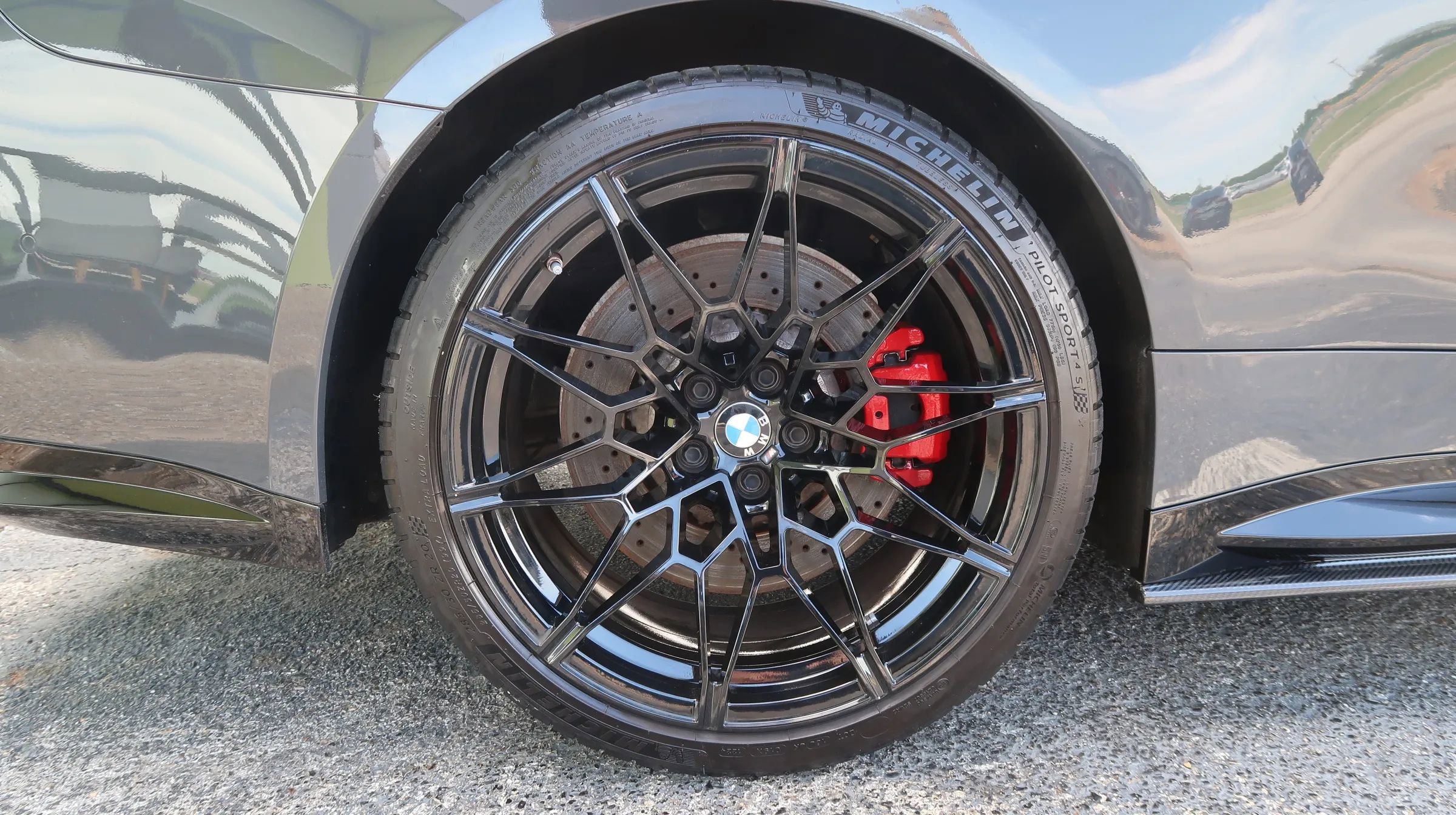 Used 2025 BMW M4 Coupe w/ Executive Package RWD image 44
