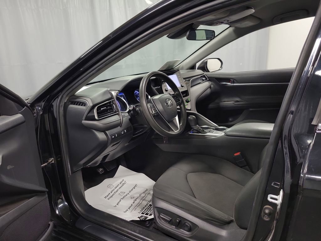 Used 2022 Toyota Camry LE w/ Carpet Mat Package (TMS) image 12