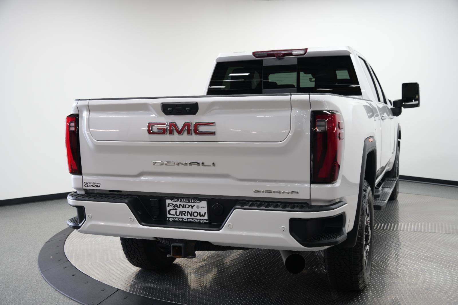 Used 2024 GMC Sierra 2500 Denali w/ Denali Reserve Package image 8