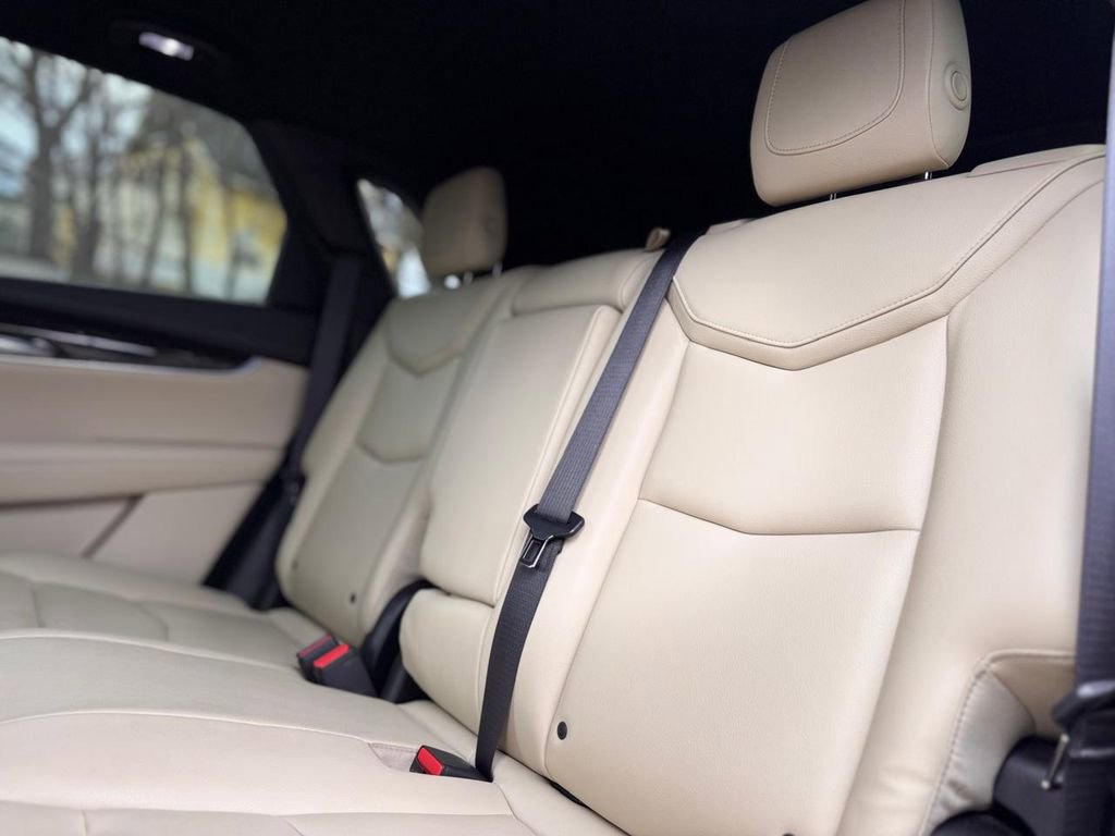 Used 2017 Cadillac XT5 FWD image 22