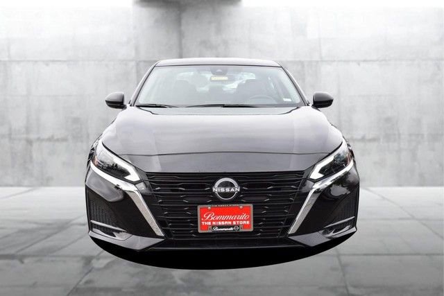 Certified 2025 Nissan Altima 2.5 SV image 4