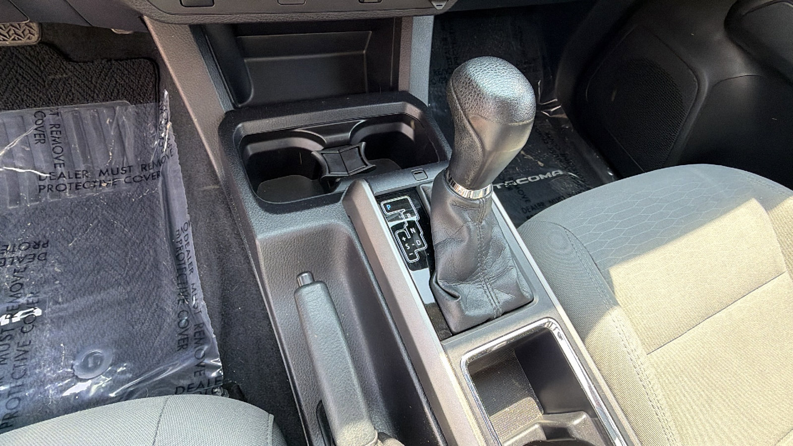 Used 2017 Toyota Tacoma SR5 w/ Tow Package image 30