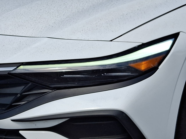 Certified 2024 Hyundai Elantra SEL FWD image 9