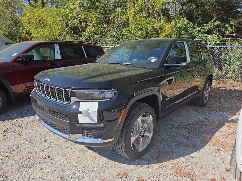 New 2025 Jeep Grand Cherokee L Limited image 3