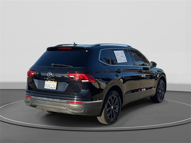 Used 2023 Volkswagen Tiguan SE image 4