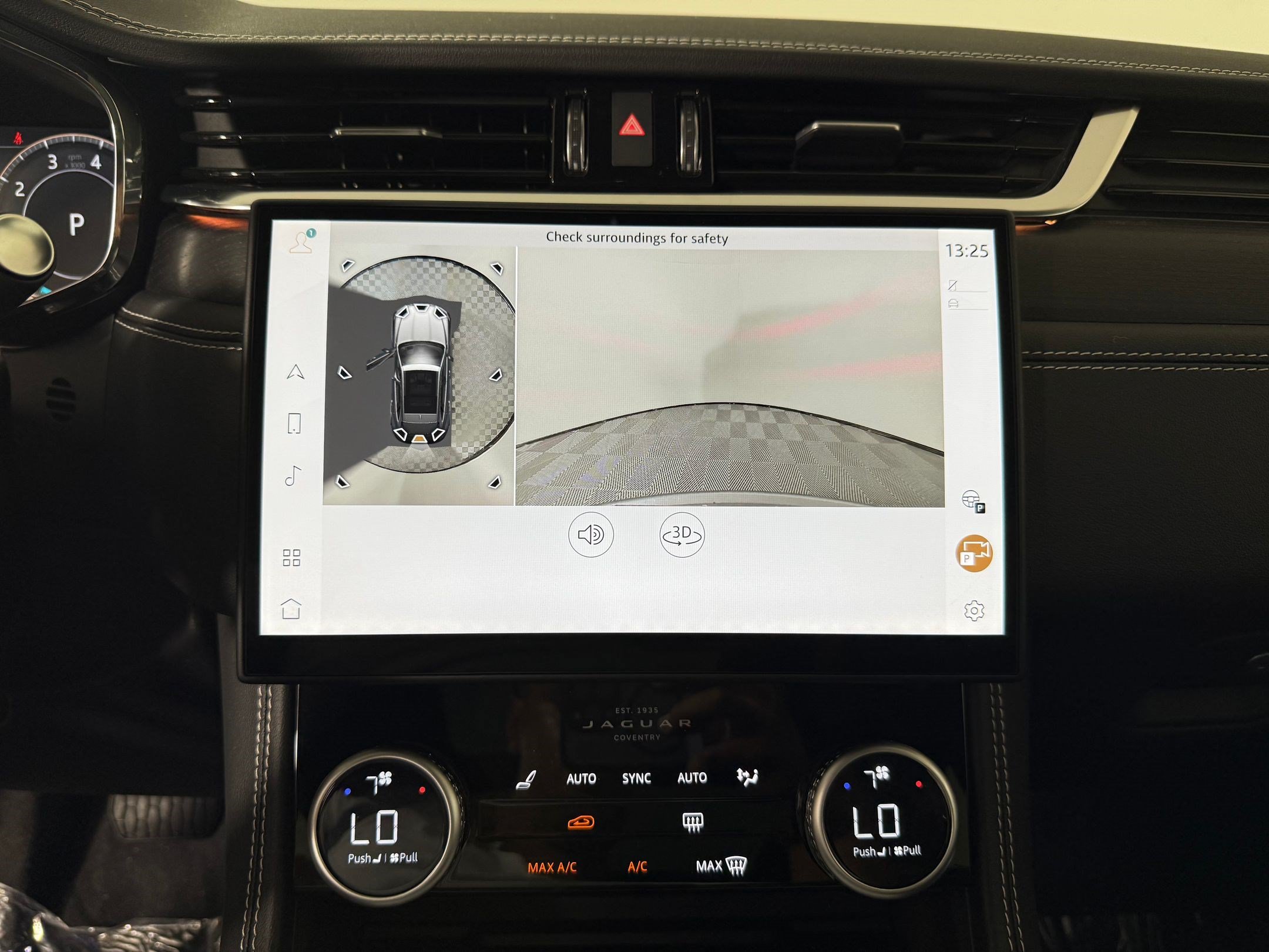 New 2026 Jaguar F-PACE R-Dynamic S AWD/4WD image 17