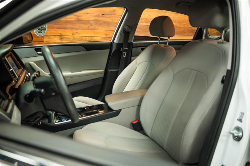 Used 2018 Hyundai Sonata SE FWD image 8
