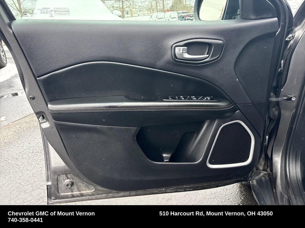 Used 2018 Jeep Compass Latitude w/ Popular Equipment Group image 13