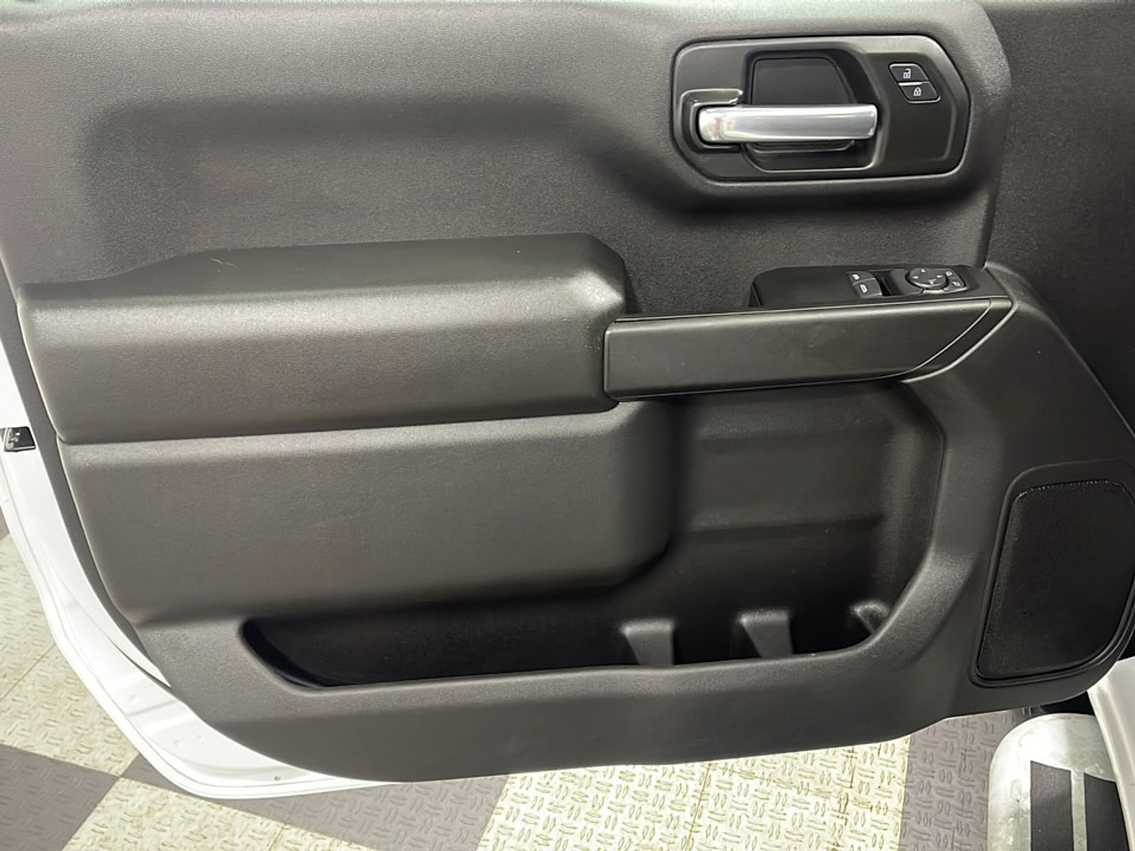 Used 2025 Chevrolet Silverado 1500 W/T RWD image 11