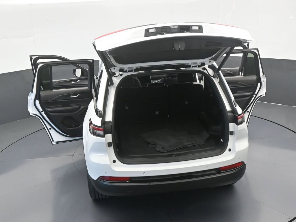 Used 2025 Jeep Grand Cherokee Altitude image 67