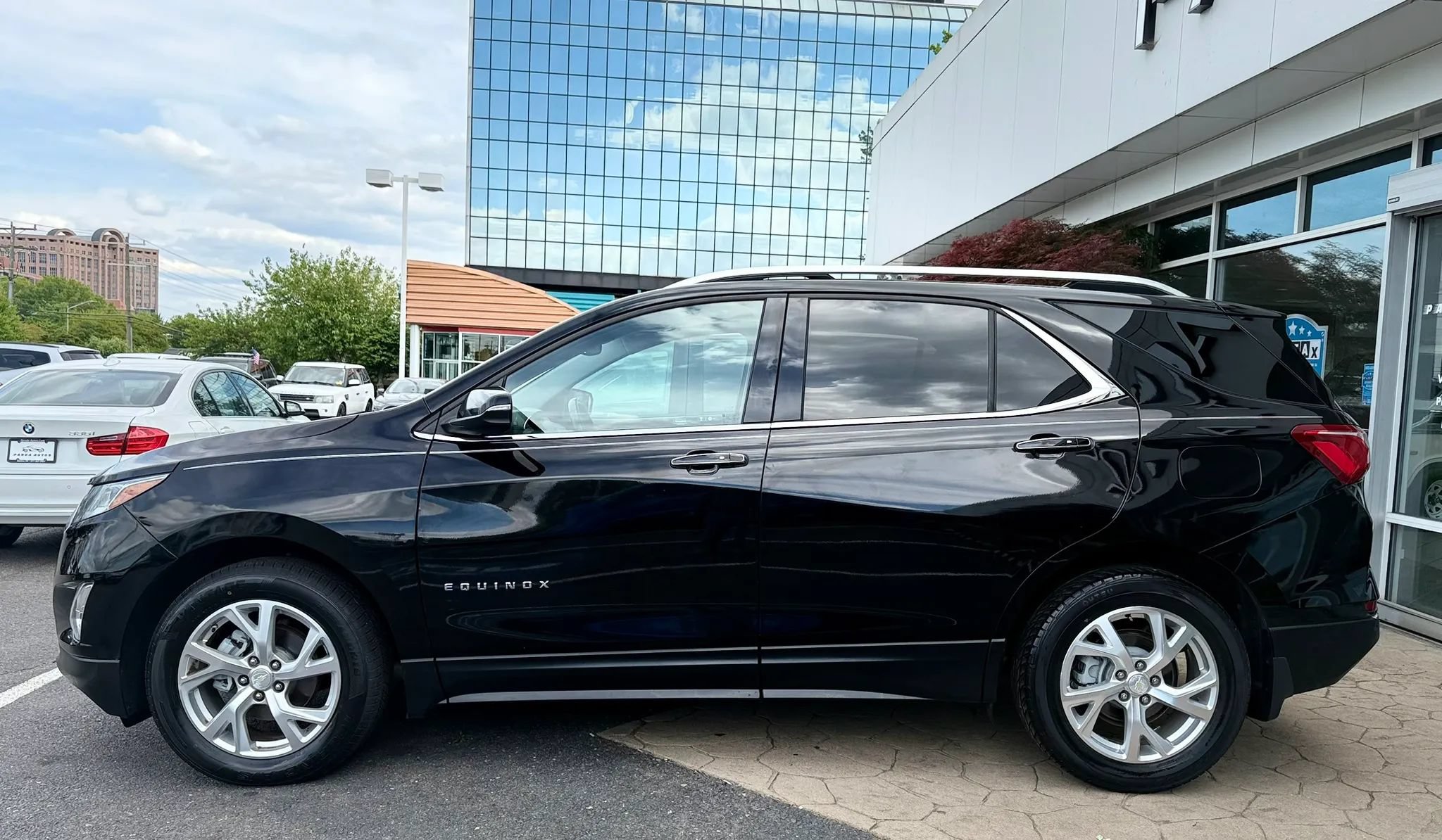 Used 2018 Chevrolet Equinox Premier AWD/4WD image 4