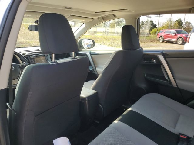 Used 2016 Toyota RAV4 XLE AWD/4WD image 11