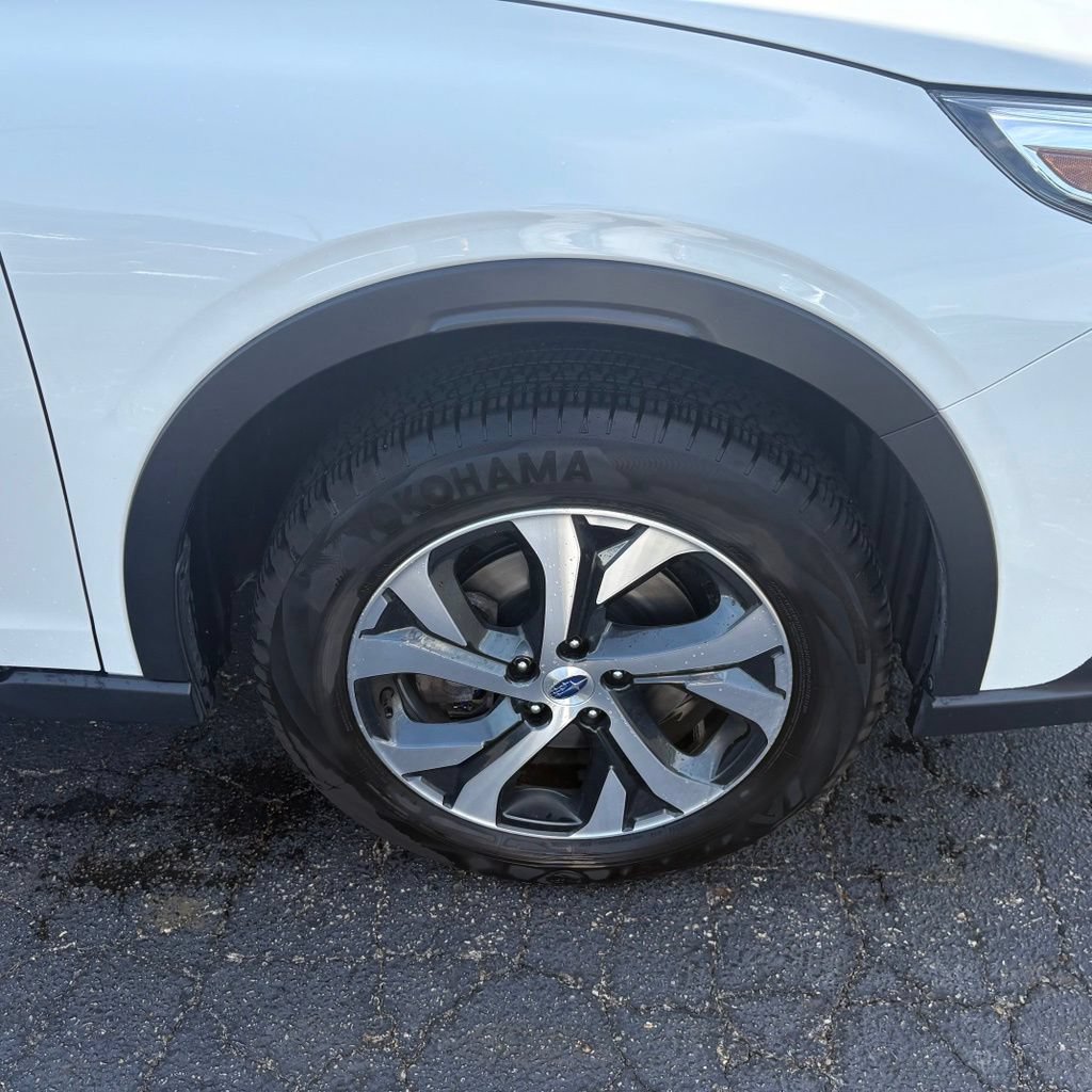 Certified 2021 Subaru Outback Touring AWD/4WD image 7