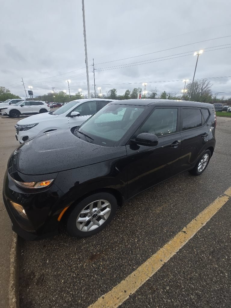 Used 2022 Kia Soul LX w/ Technology Package