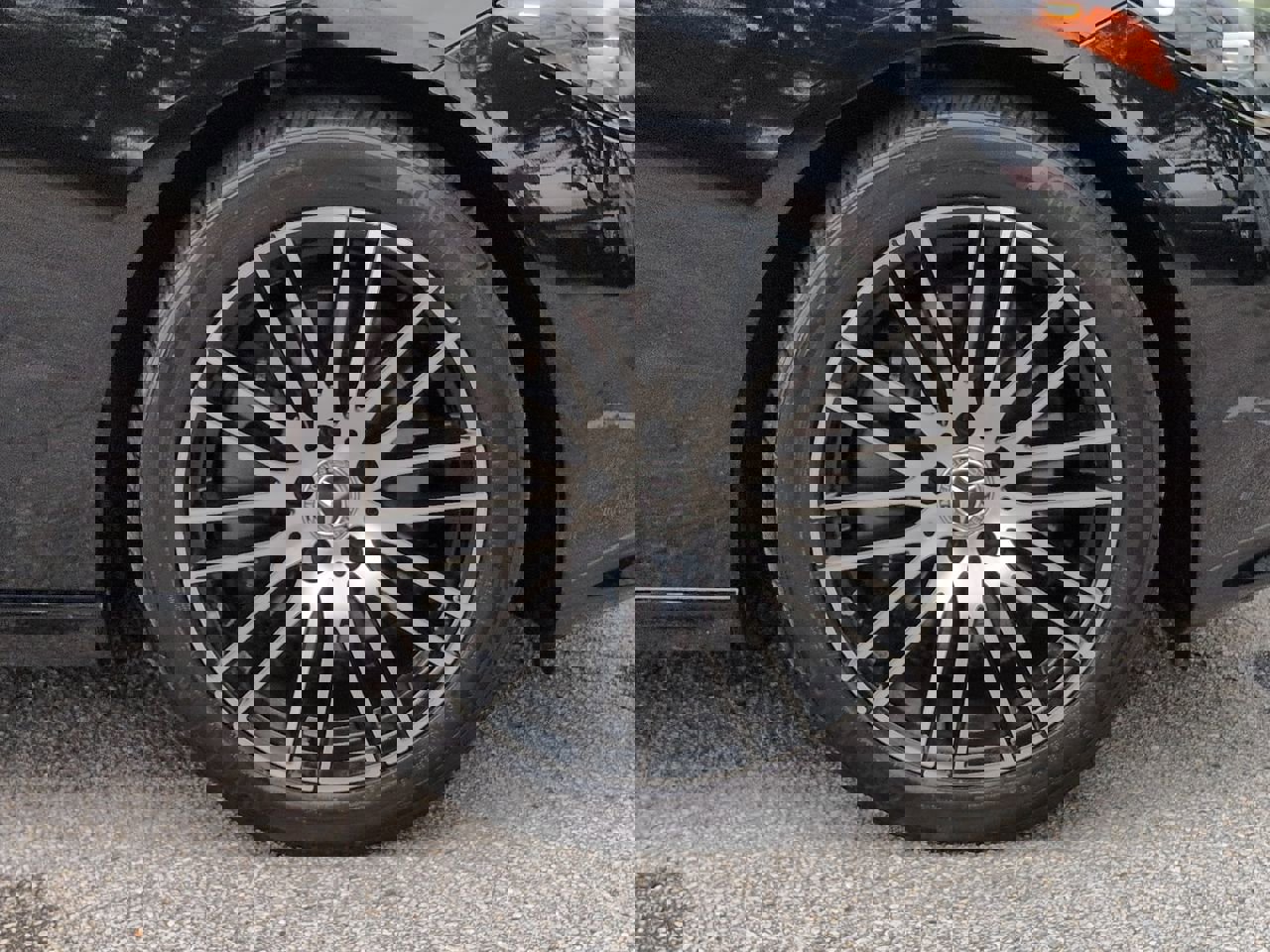 Used 2023 Mercedes-Benz C 300 Sedan image 12