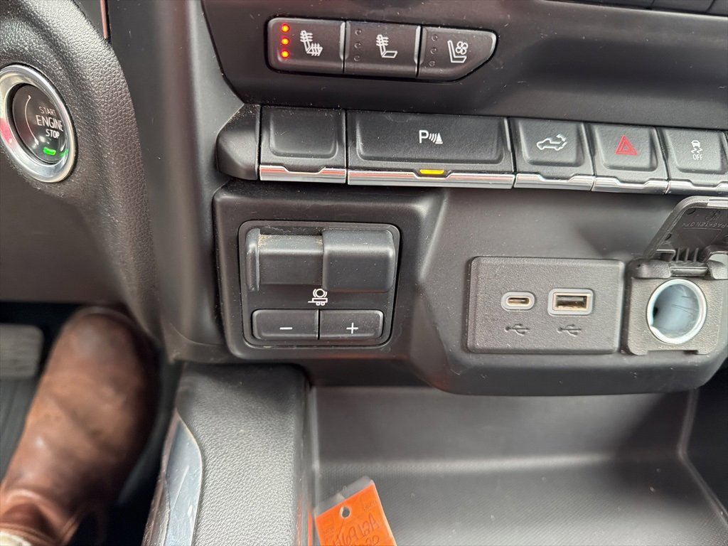 Used 2020 Chevrolet Silverado 2500 LTZ w/ LTZ Plus Package image 18