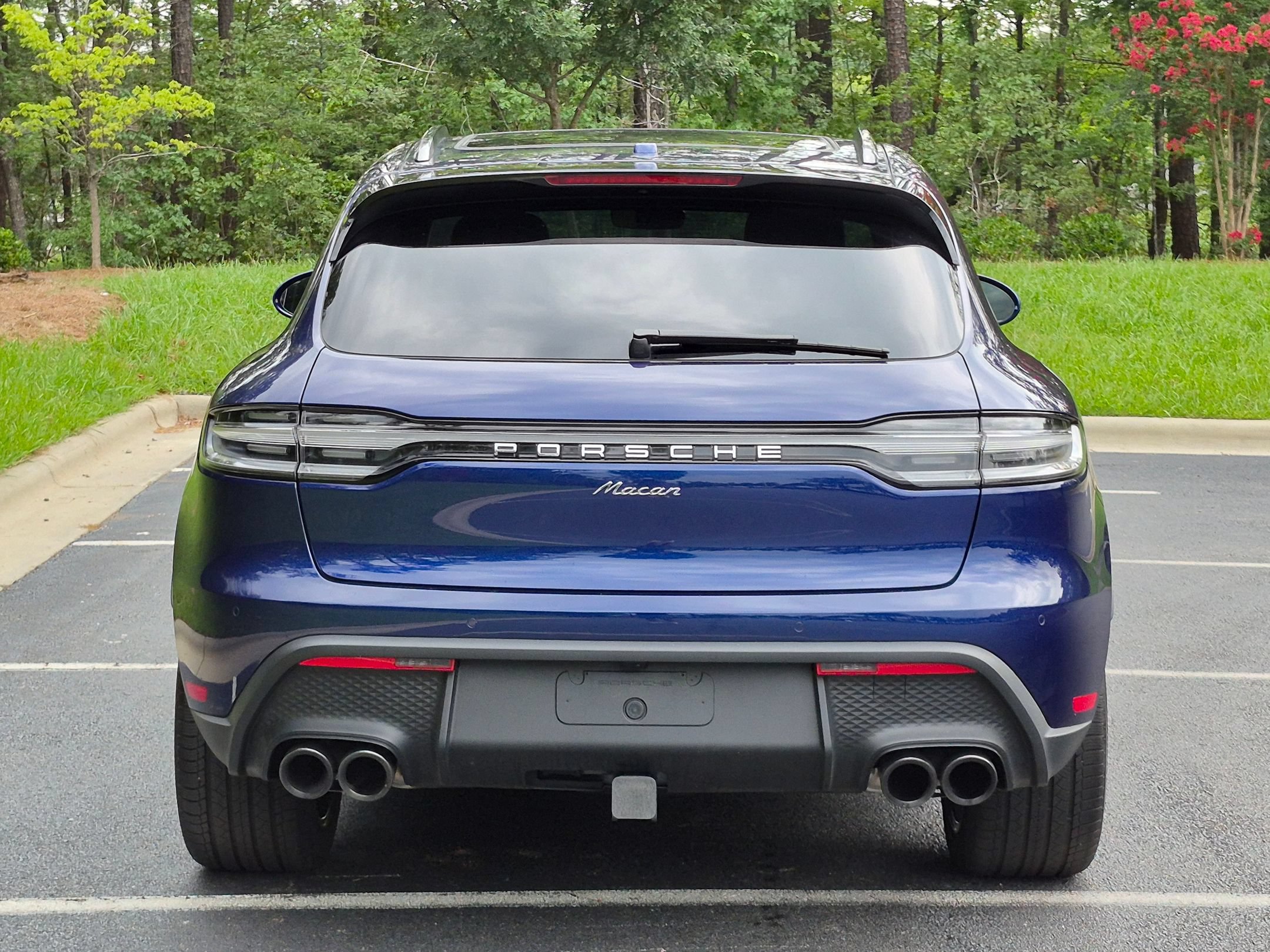 Certified 2026 Porsche Macan AWD/4WD image 28