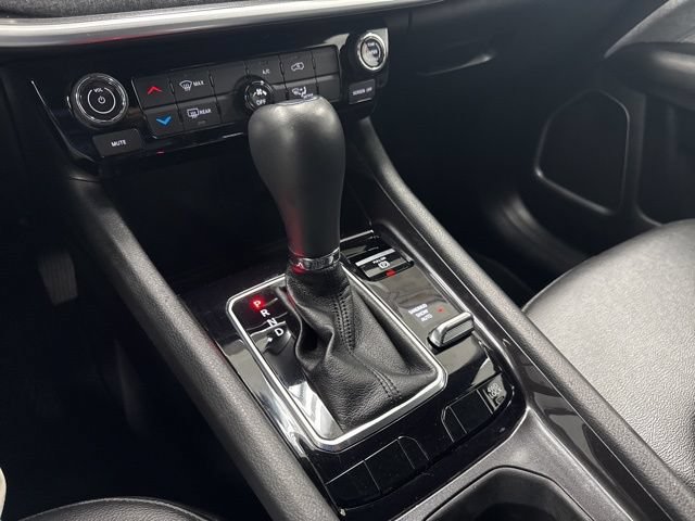 Used 2024 Jeep Compass Latitude AWD/4WD image 18