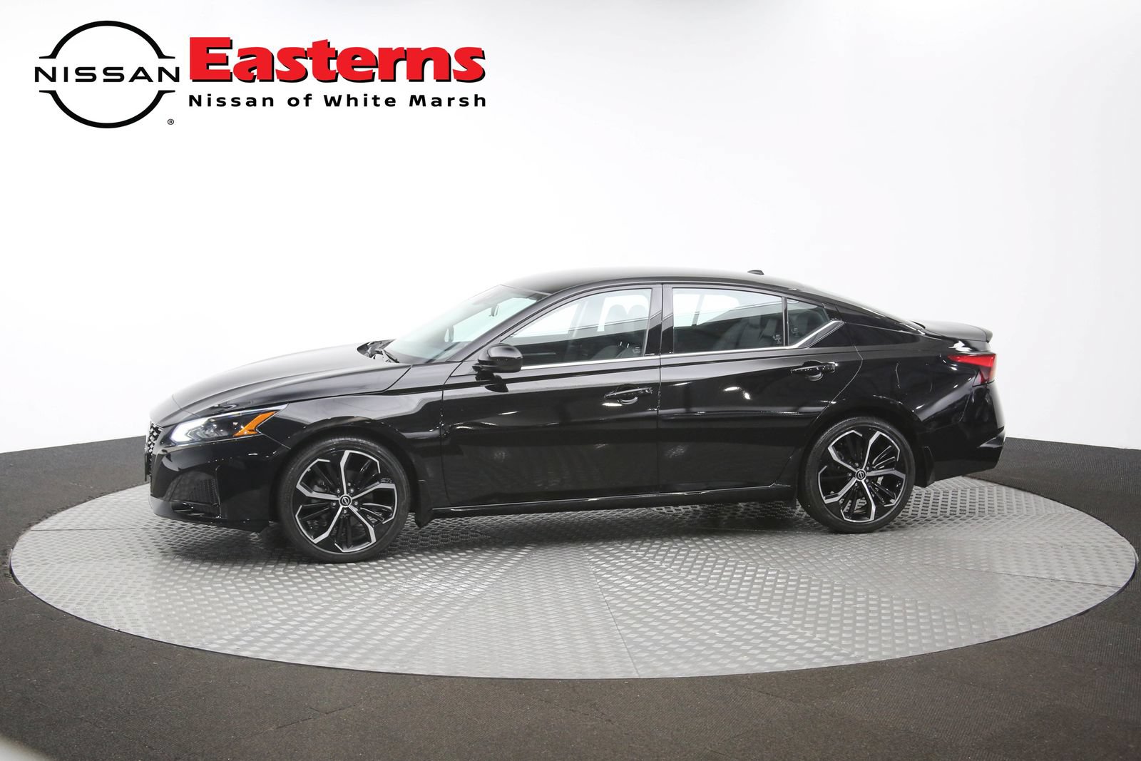 Used 2023 Nissan Altima 2.5 SR FWD image 57