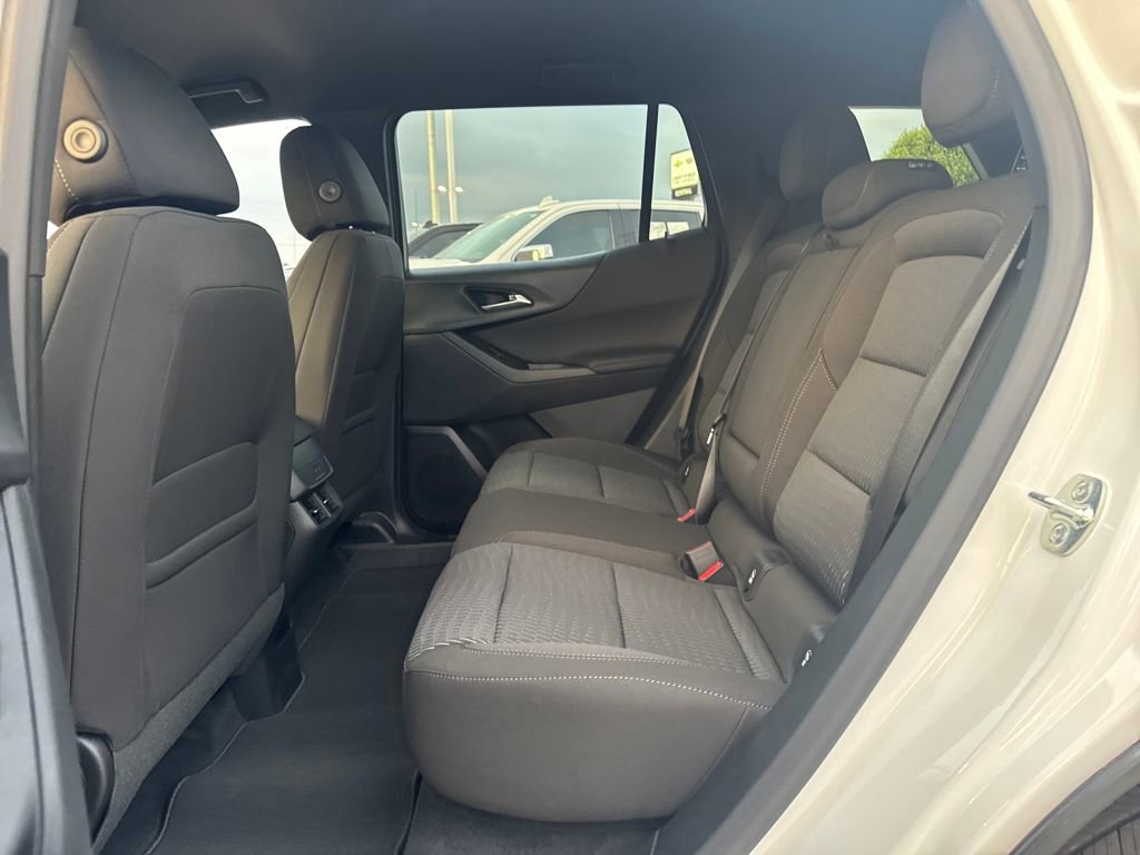 New 2026 Chevrolet Equinox LT image 13