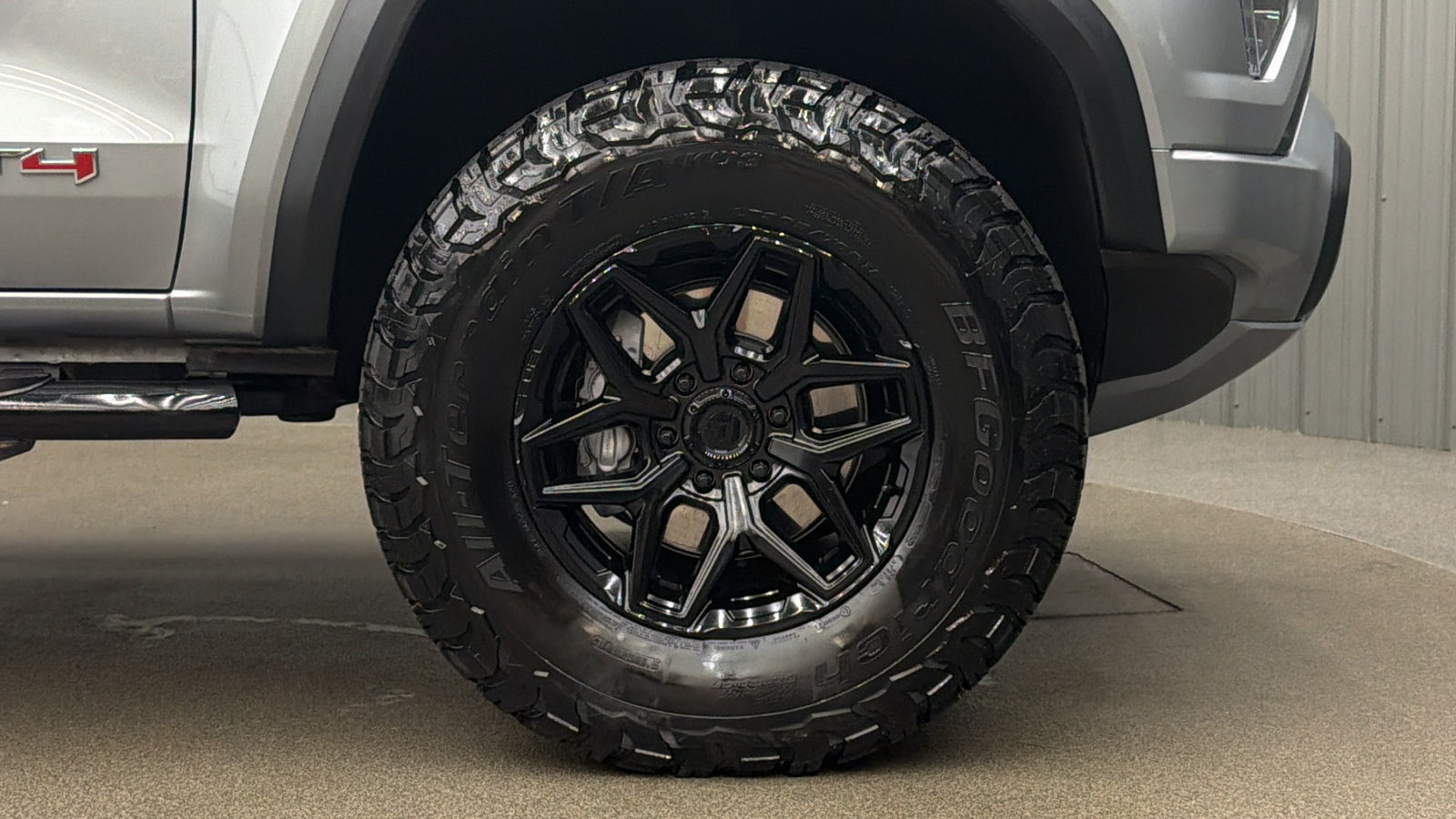 Used 2026 GMC Canyon AT4 AWD/4WD image 9