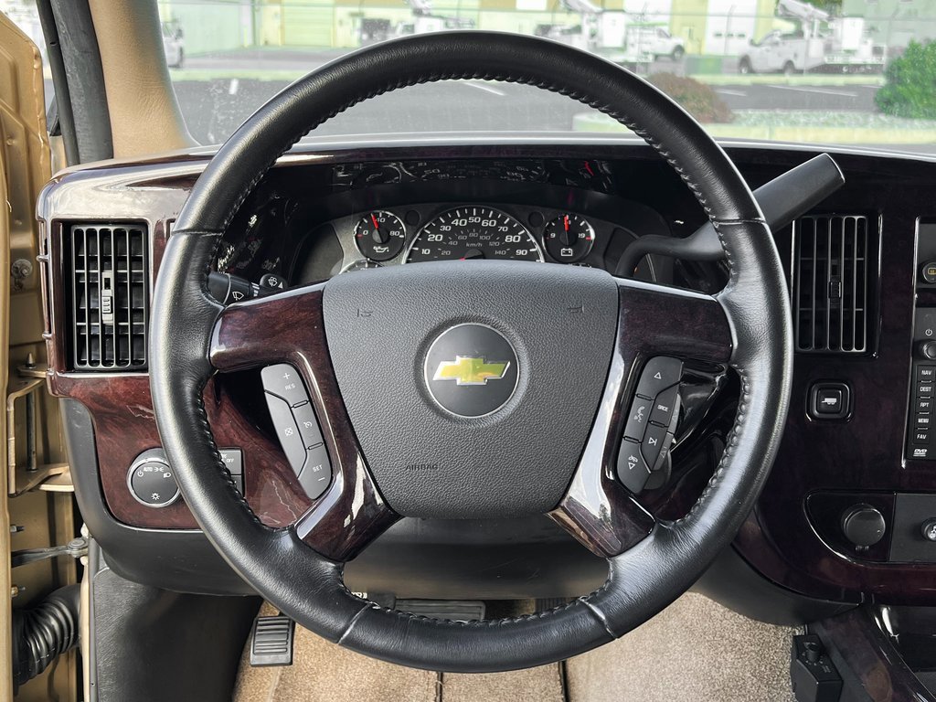 Used 2013 Chevrolet Express 2500 Extended image 18