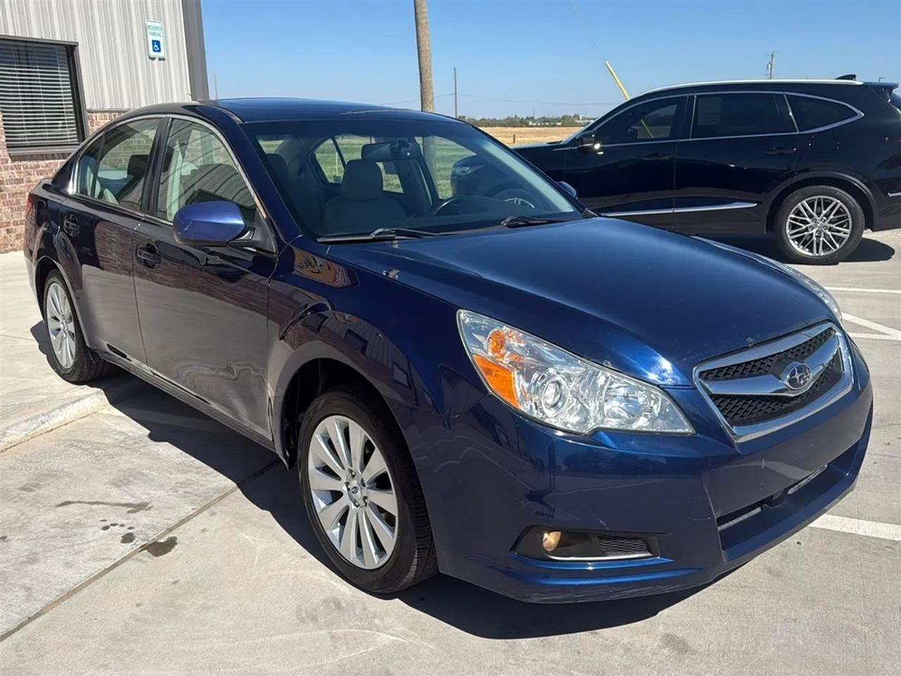 Used 2011 Subaru Legacy 2.5i Limited AWD/4WD image 7
