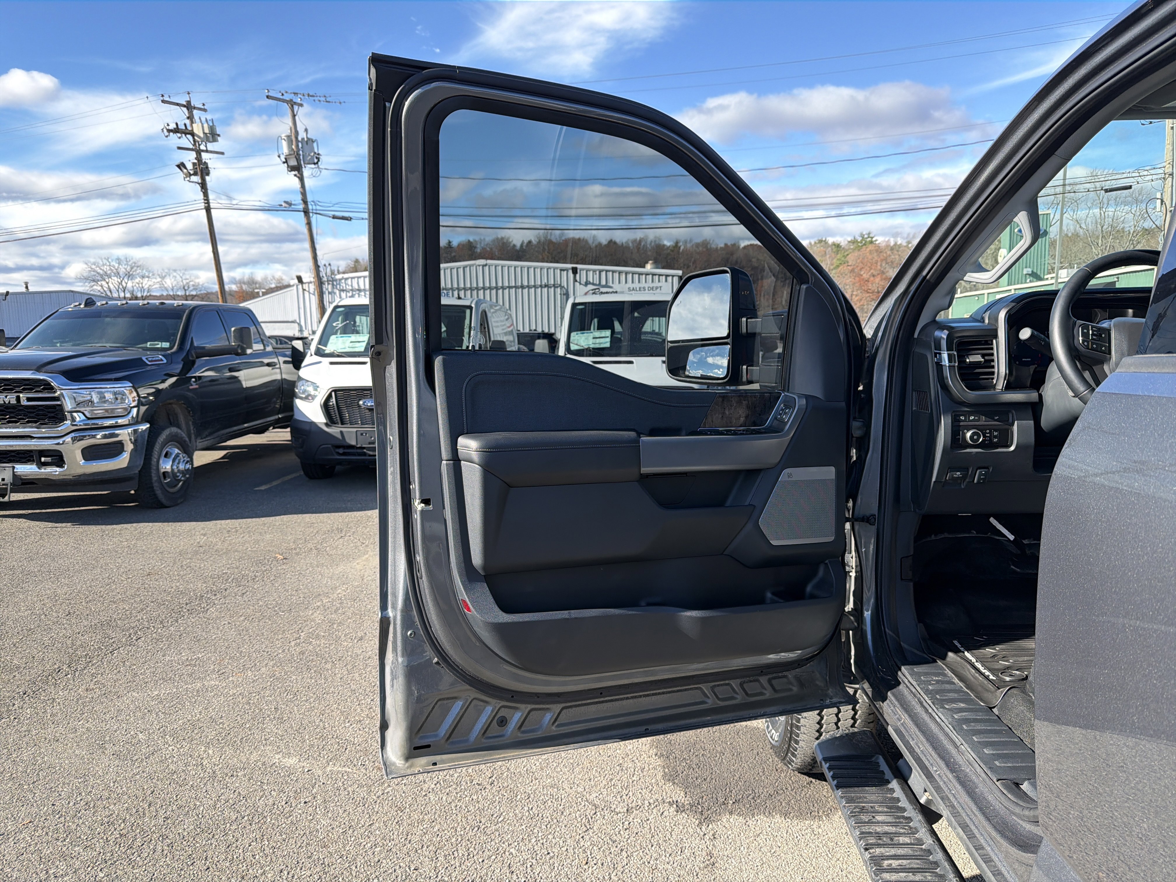 Certified 2024 Ford F250 Lariat image 11