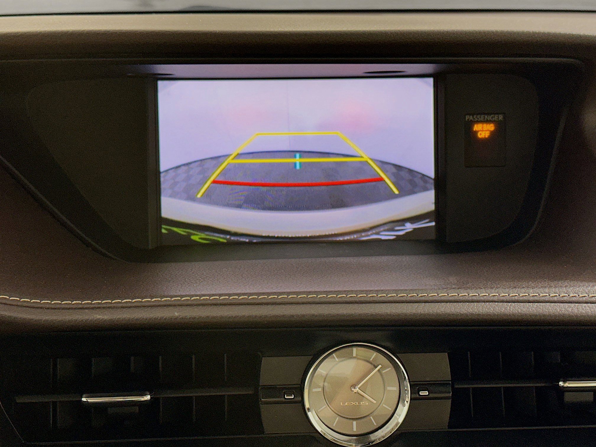 Used 2016 Lexus ES 350 w/ Navigation System Package image 23