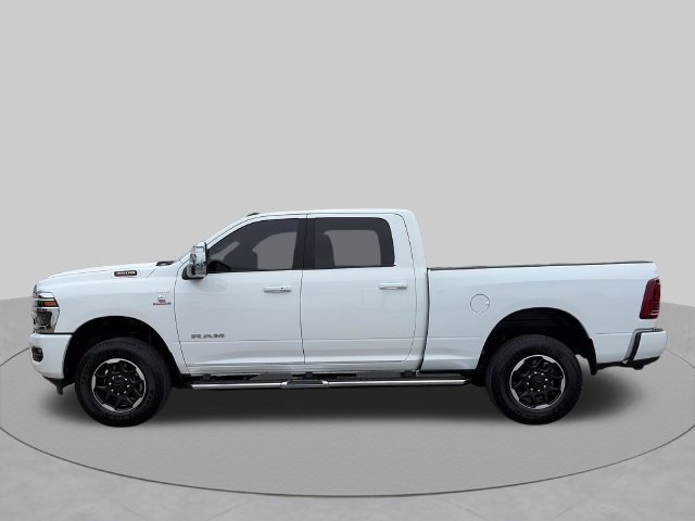Used 2026 RAM 3500 Laramie AWD/4WD image 2