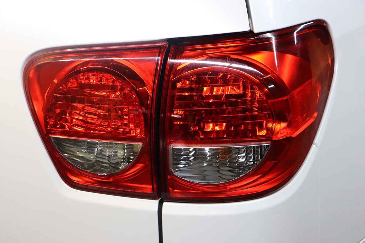 Used 2013 Toyota Sequoia Platinum RWD image 20