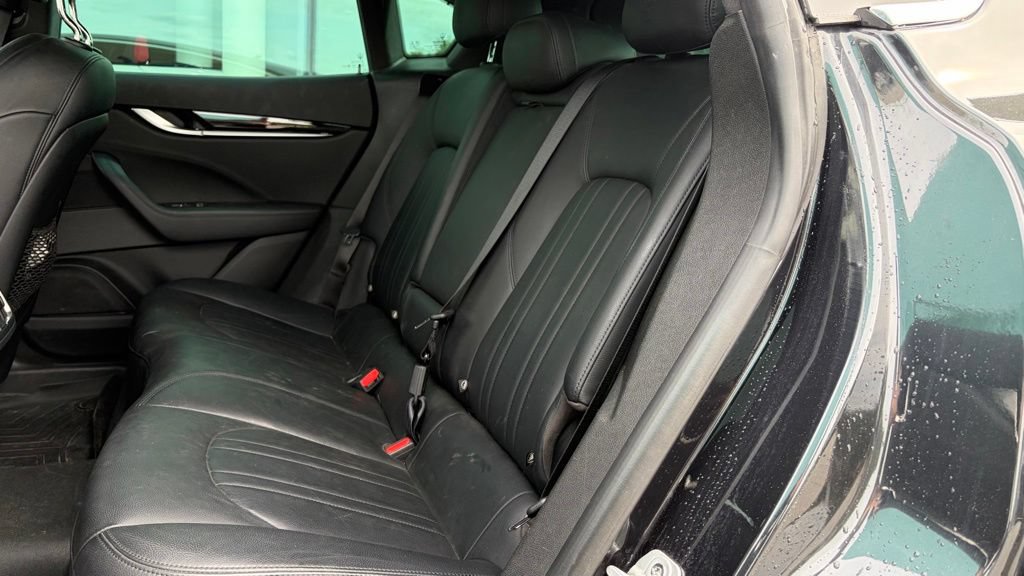 Used 2020 Maserati Levante S AWD/4WD image 6