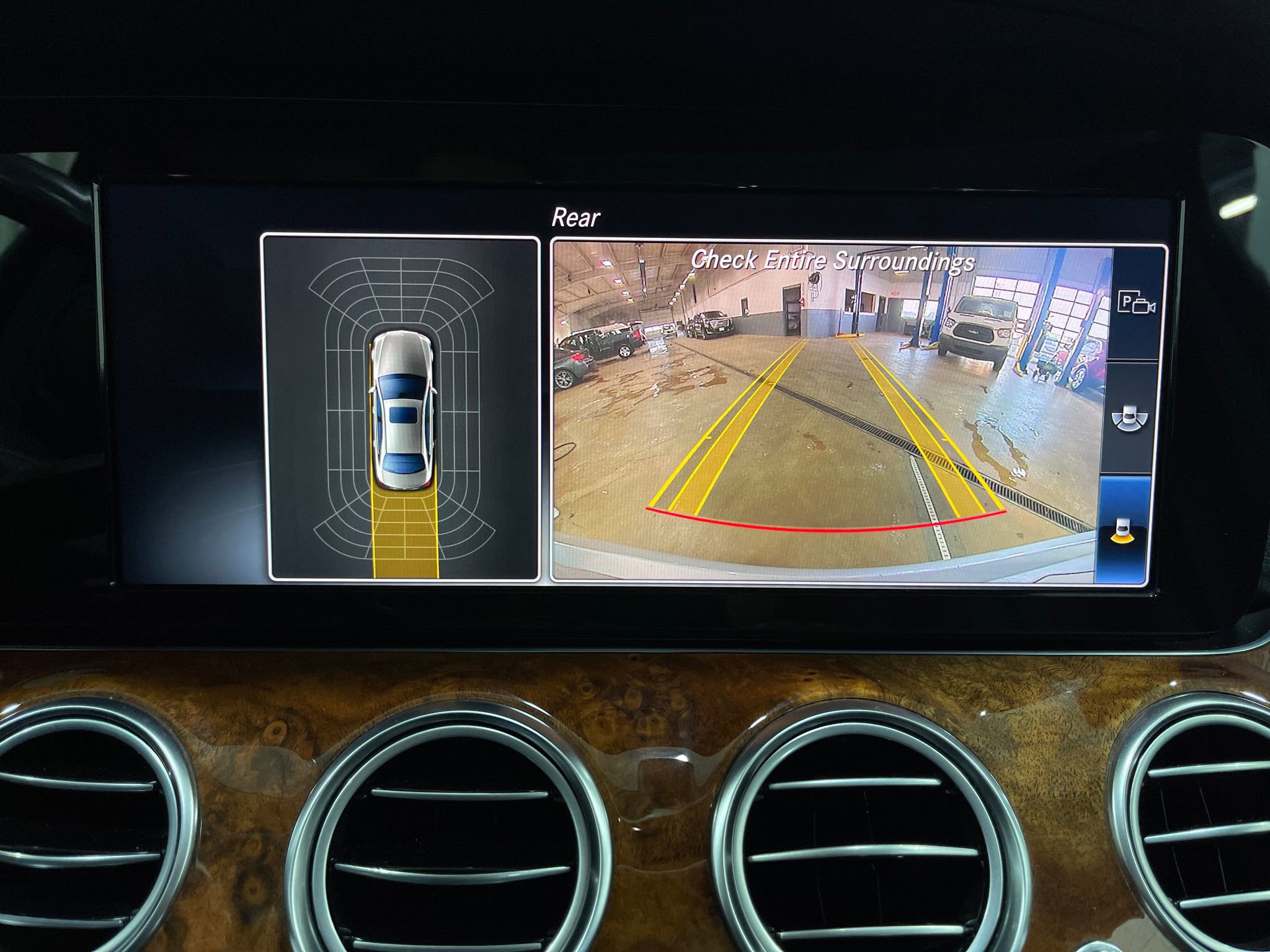 Used 2018 Mercedes-Benz E 300 E 300 image 11