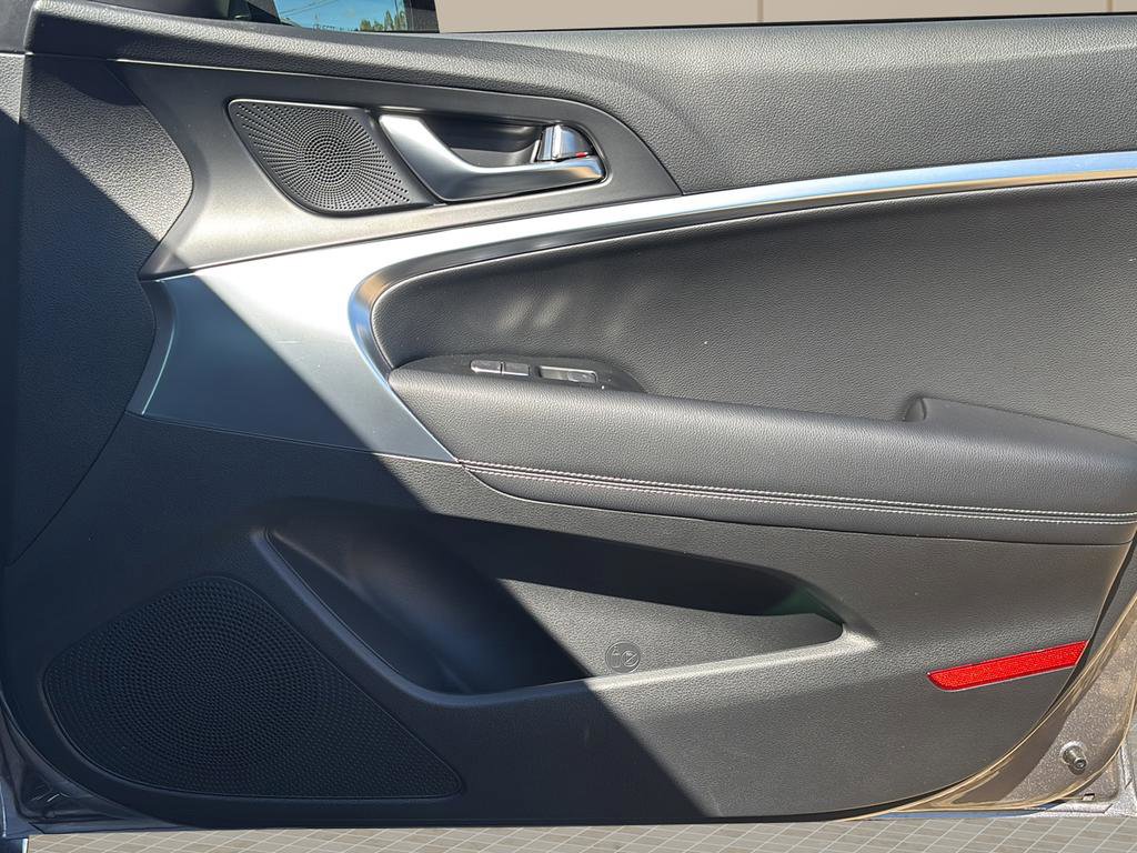 Certified 2026 Genesis G70 2.5T image 36