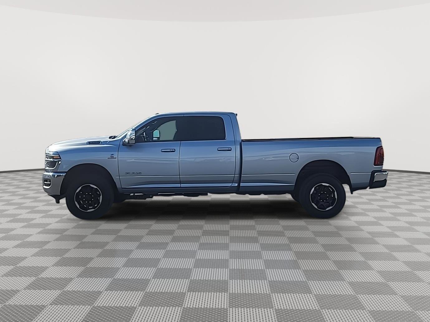 New 2026 RAM 3500 Laramie w/ Towing Technology Group AWD/4WD image 2